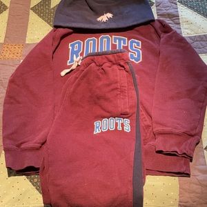 Kids Roots sweatsuit